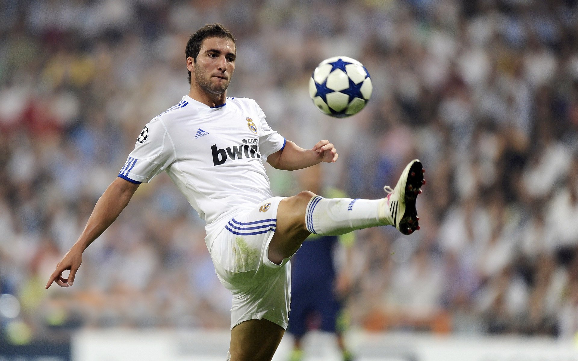 欧冠广播权交易引发行业关注，欧冠广告汇98db in